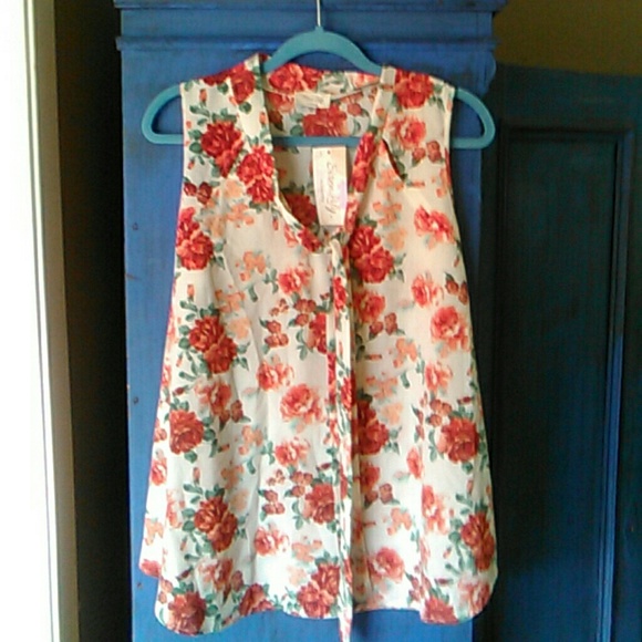 Maternity Blouse - Picture 1 of 4